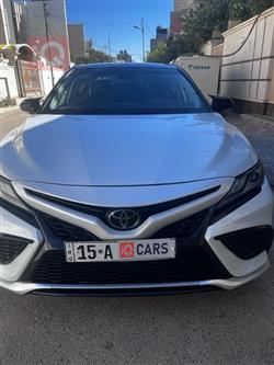 تۆیۆتا کامری